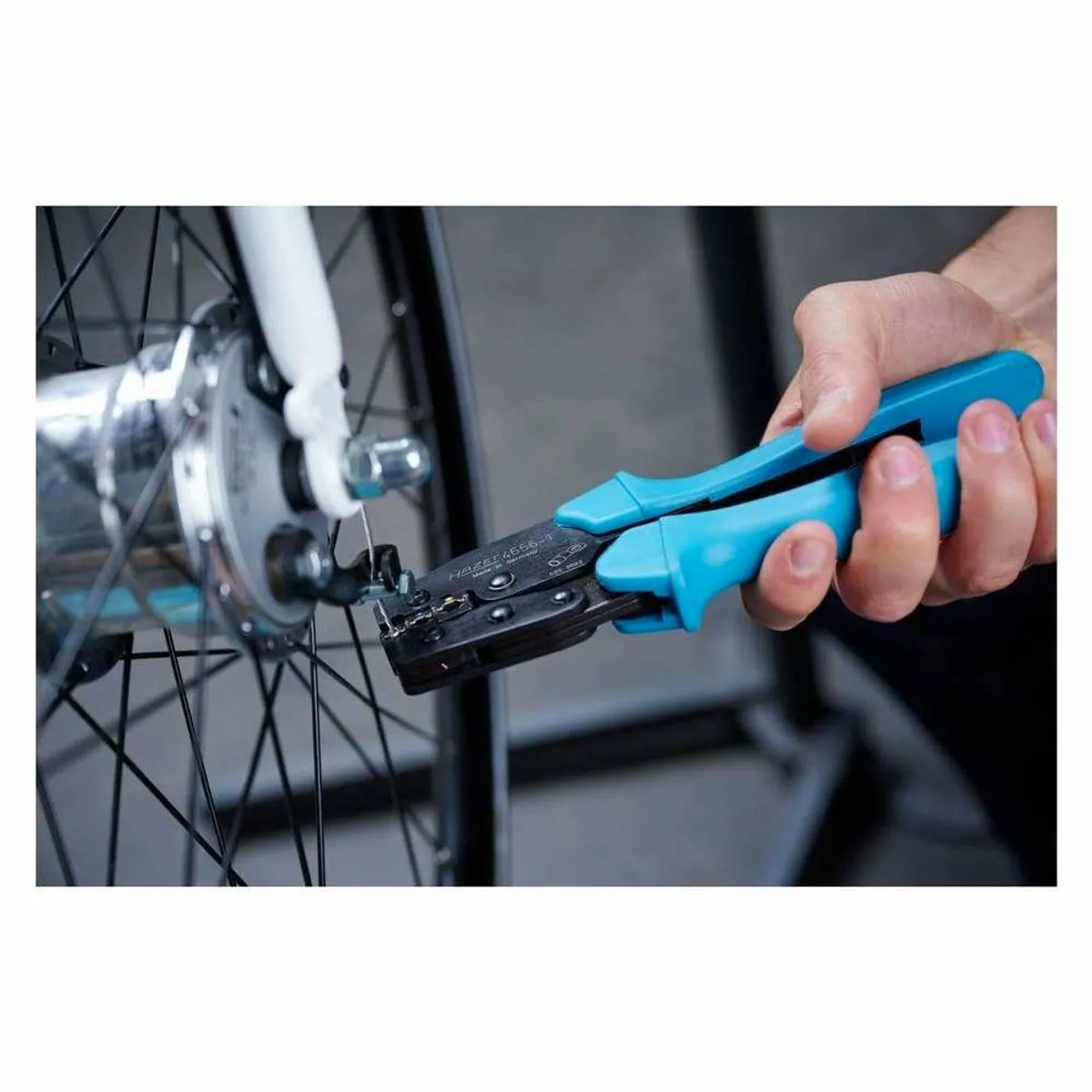 Hazet Crimpzange 4656-1, präziser Isolationscrimp, ergonomische Soft-Handgriffe 4